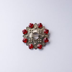 Silmadega prees 8 kiviga